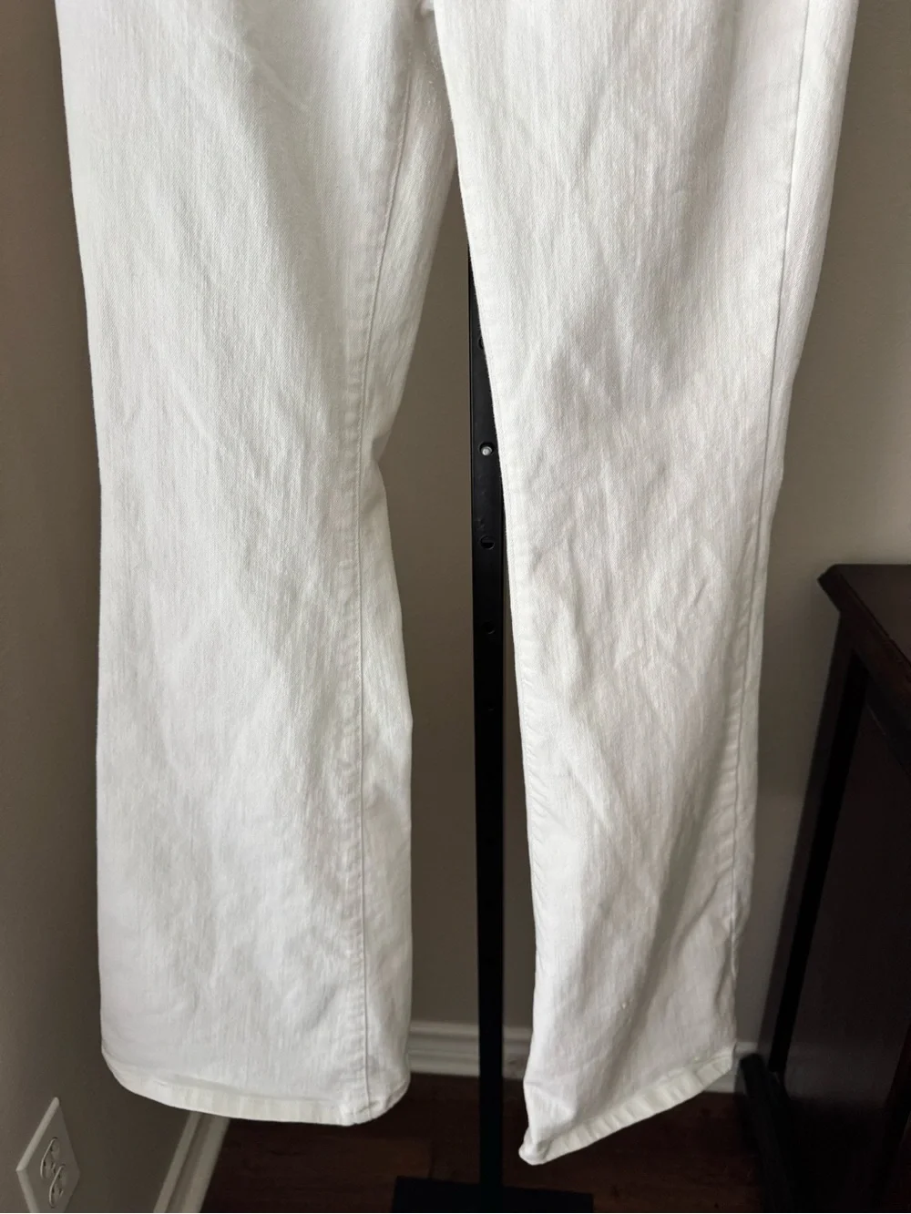 We The Free Jayde High-Rise White Flare Jeans - Picture 4 of 8